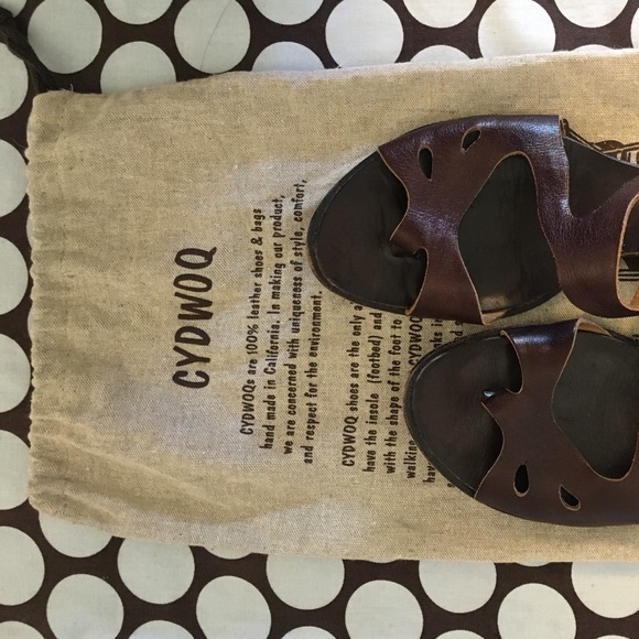 Other - CYDWOQ vintage sandals - 39